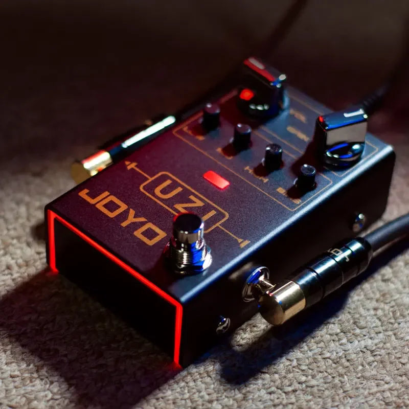 Distortion Effects Pedal for Electric Guitar with True Bypass and Heavy Metal Sound Processing