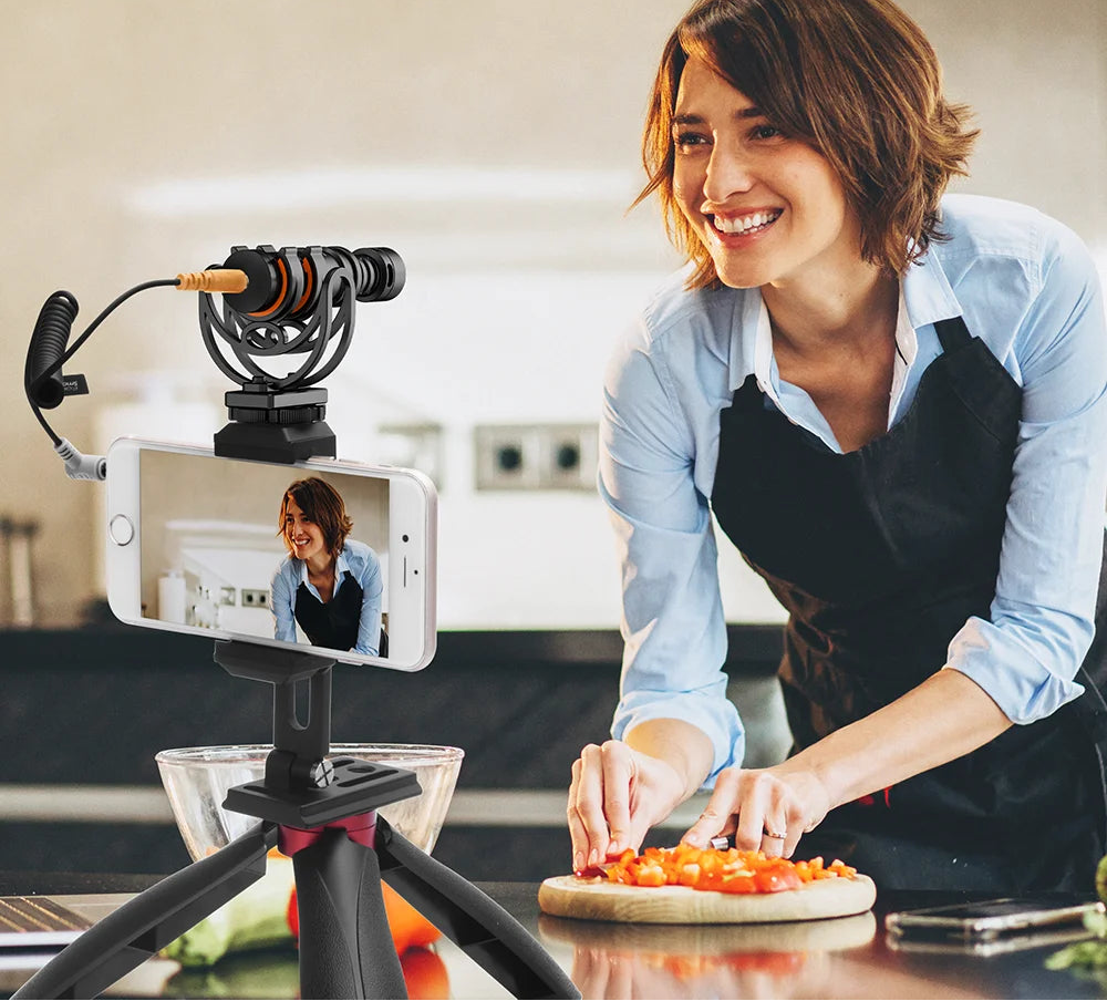 Mini Cardioid Condenser Shotgun Microphone Plug and Play for Smartphones and Cameras