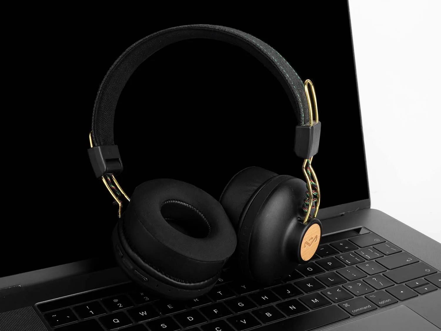 Replacement Ear Pads Memory Foam Cushions for Positive Vibration 2 Headphones Various Finishes